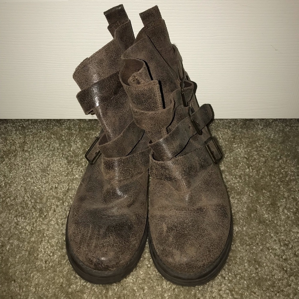 STEVE MADDEN BOOTIES